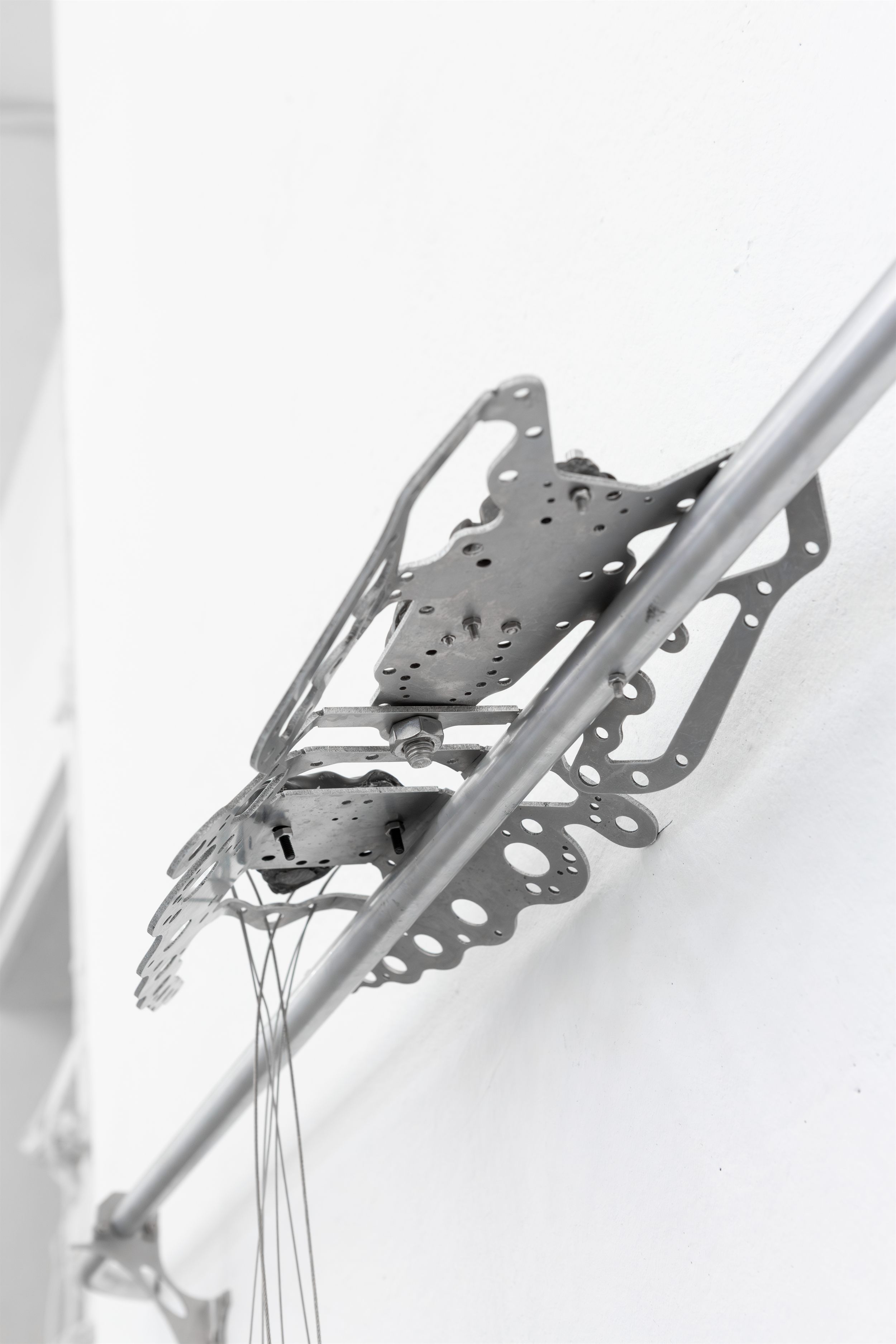 Biostatic Frame